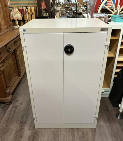 Systemschrank von Garant aus Vollblech