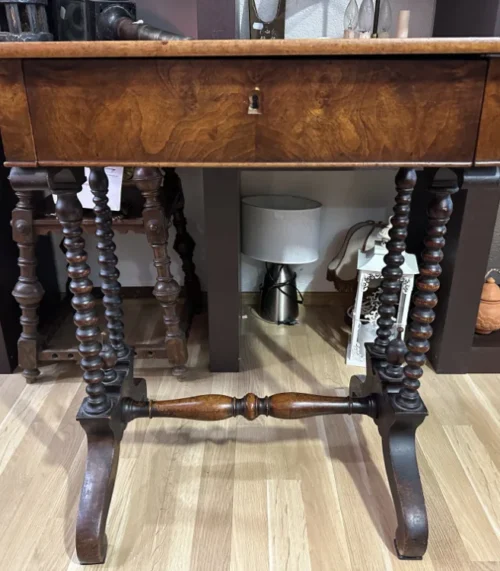 Antiker Louis Philippe Nähtisch/ Beistelltisch