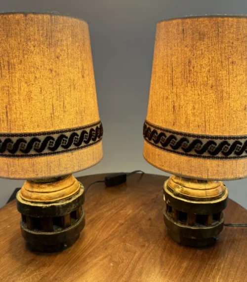 Vintage Tischlampe / Tischleuchte / Nachtischleuchten mit Textilschirm