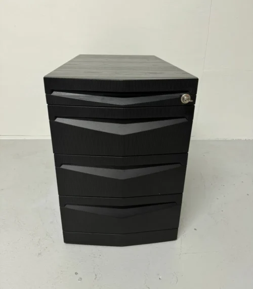 Bürokorpus / Korpus in schwarz