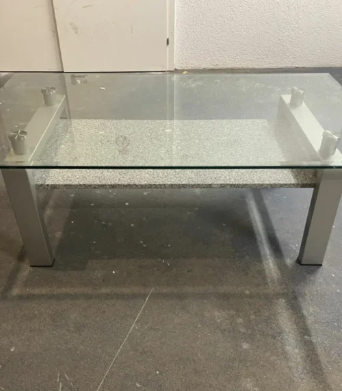 Couchtisch / Beistelltisch mit einer Granitplatte