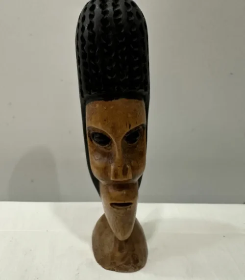 Es Tawai afrikanische Holzfigur handgeschnitzt