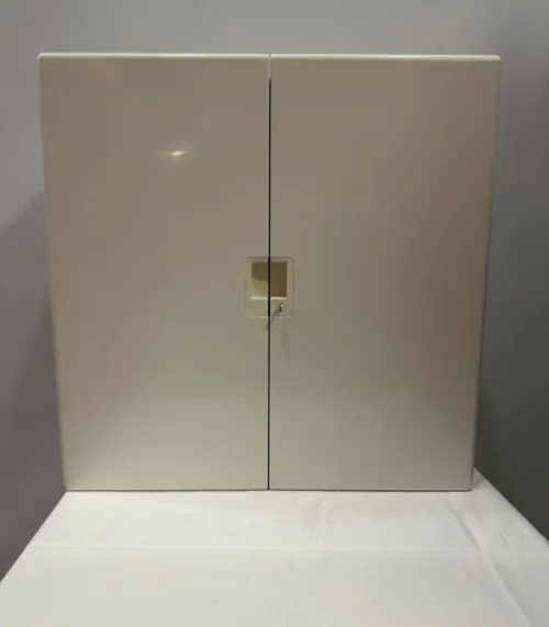 Medizinschrank/ Apothekenschrank zum abschliessen
