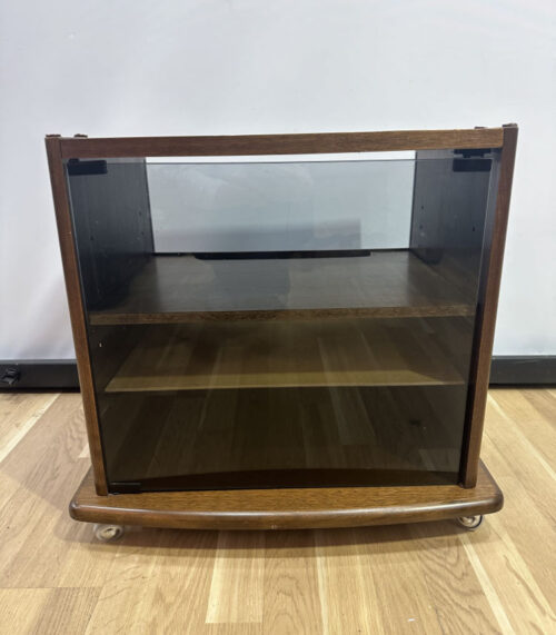 Fernsehmöbeli mit Glastüren