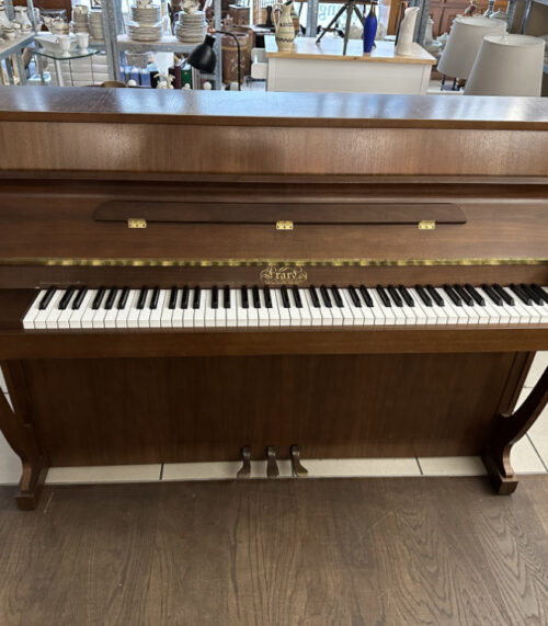 Erard-Klavier – Klassischer Klang und Elegantes Design