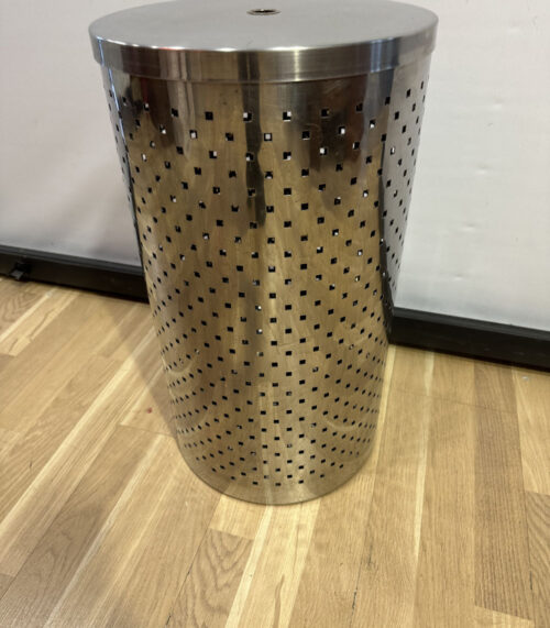 Praktische Wäschetone aus Chromstahl