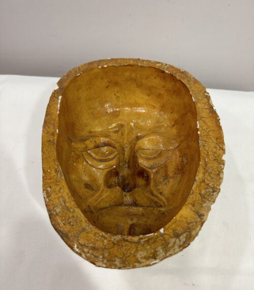 Antike Maskenvorlage aus der Basler Fasnacht