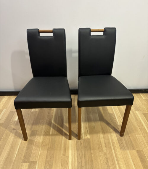 2er-Set Stühle mit Kunstlederbezug und Holzdetails