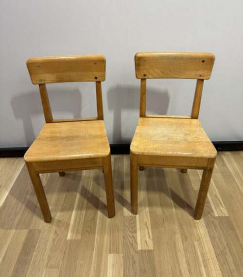 2er-Set kleine Holzstühle mit Sitzhöhe 39 cm