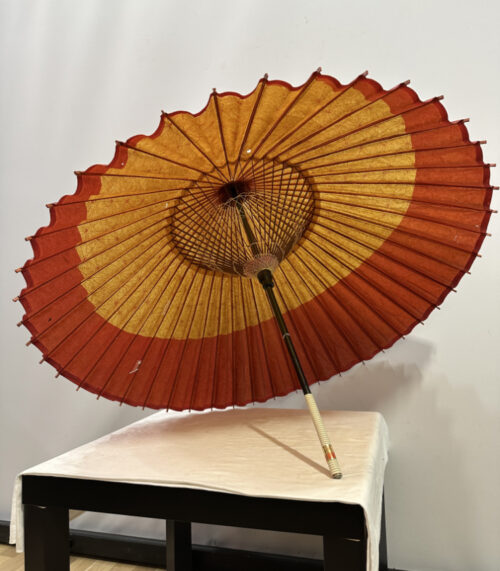 Asiatischer Vintage Papier-Sonnenschirm – Handgefertigt mit Bambusgestänge, 100 cm Durchmesser