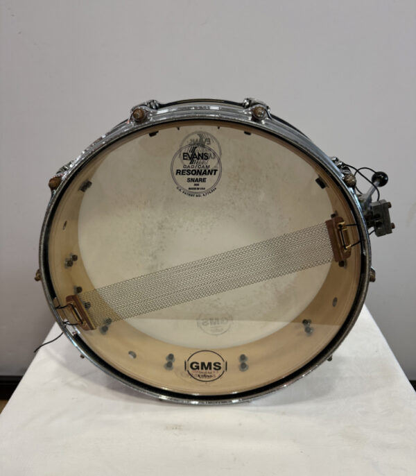 Snare Drum von GMS Drum Co. – mit Evans-Fellen und Resonanzsaiten