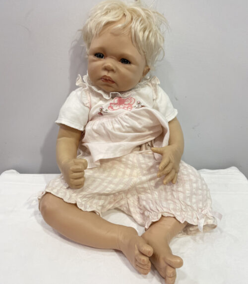 Künstlerpuppe von Monika Levenig – Europe Edition 2004, Nr. 13 von 250 – ca. 55 cm gross