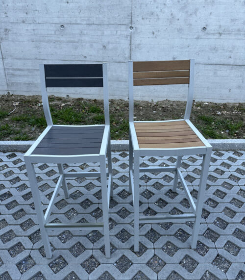 2er Set Outdoor-Barstühle – Modernes Design in Holz-/ Anthrazitoptik