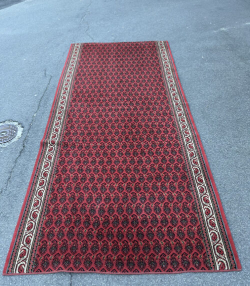 Orientteppich mit floralem Muster – Läufer in Rot und Schwarz 150 x 323 cm