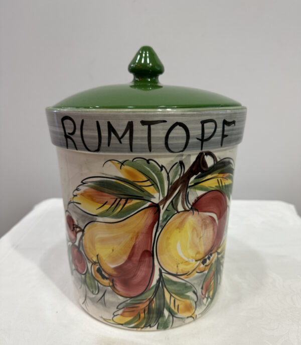 Grosser Rumtopf aus Keramik – handbemalt mit Fruchtmotiv und grünem Deckel