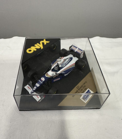 Williams Renault FW16 Modellauto – Damon Hill Testwagen 1995 von ONYX