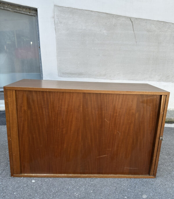 Vintage Rolladenschrank aus Holz – mit Hängeregister und Einlegeboden