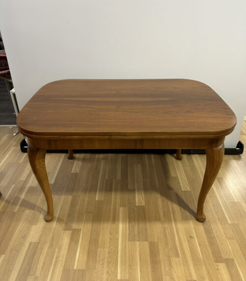 Antiker Nussbaum Esstisch im Stil Louis XV – ausziehbar auf 215 cm