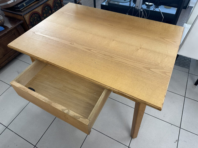 Massiver Holztisch aus Eschenholz mit Schublade - Image 4