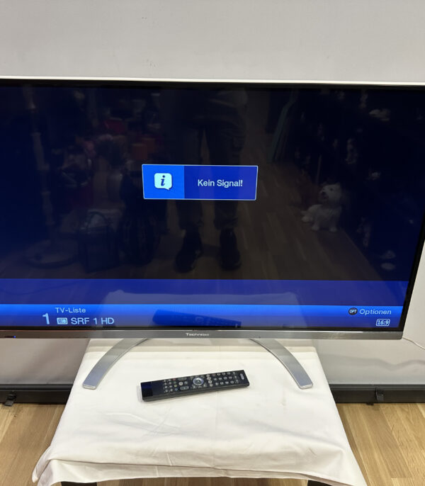 TechniSat TechniPlus ISIO 42 – 3D-Fernseher mit Internetfunktion & Fernbedienung, 42-Zoll Full-HD