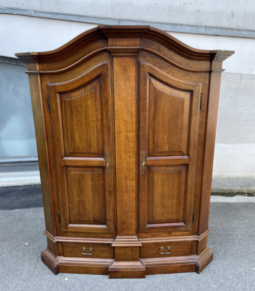 Bodensee Bauernschrank im Barockstil – zweitürig und mit Schubladen