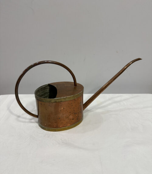 Kupfer-Giesskanne mit Messingdetails – dekoratives Sammlerstück mit schlankem Ausguss