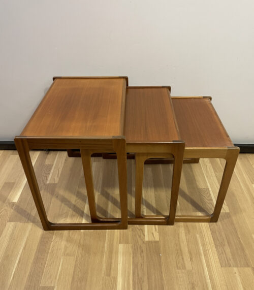 Vintage Mid-Century Beistelltische aus Teak Holz im skandinavischen Stil