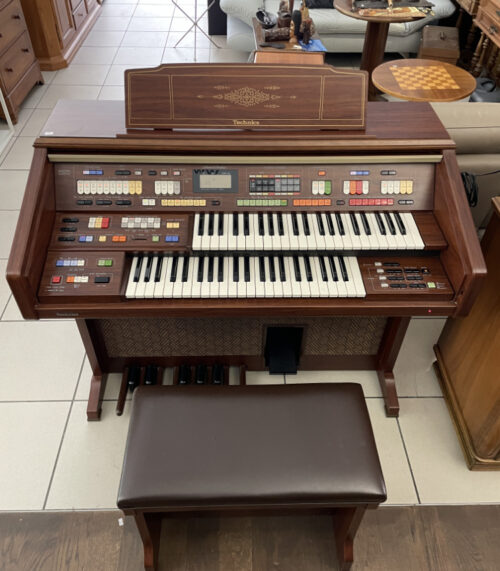 Elektronische Technics-Orgel SX-E66 mit Sitzbank und 13-Tasten-Pedal