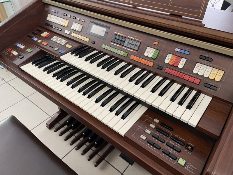 Elektronische Technics-Orgel SX-E66 mit Sitzbank und 13-Tasten-Pedal - Image 6