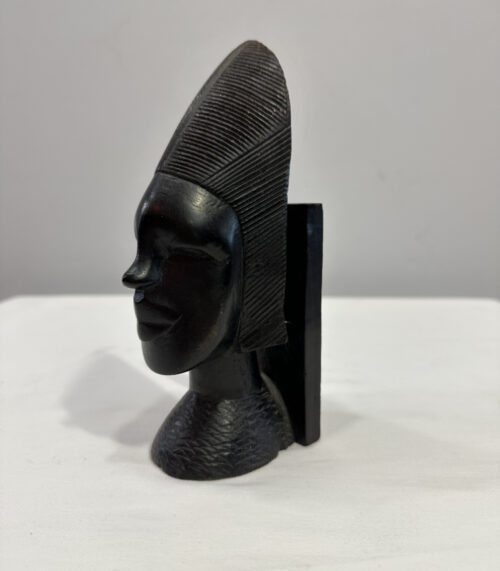Afrikanischer Brief- oder Serviettenhalter aus Ebenholz Handgeschnitztes Kopfporträt
