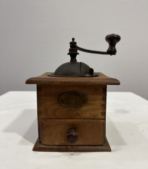 Antike Kaffeemühle von Mutzig-Framont