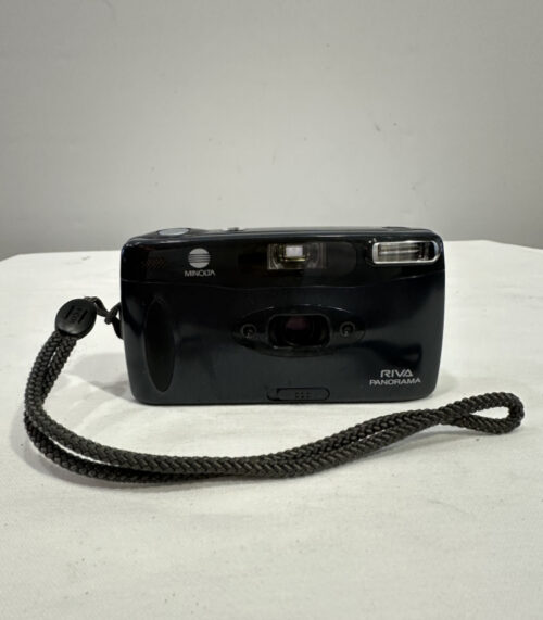 Minolta Riva Panorama Kompakte 35mm-Kamera mit Panorama-Funktion