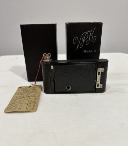 Vintage Kodak Vest Pocket Model B mit Originaletikett und Box Historische Taschenfaltkamera von ca. 1925