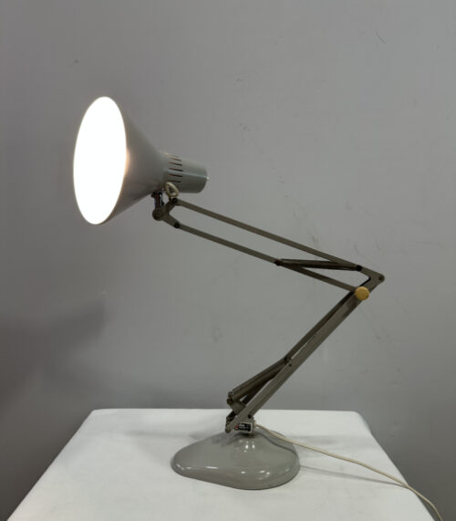 Vintage Schreibtischlampe Ledu Type W H – Schwenkarm-Leuchte aus Schweden in Grau