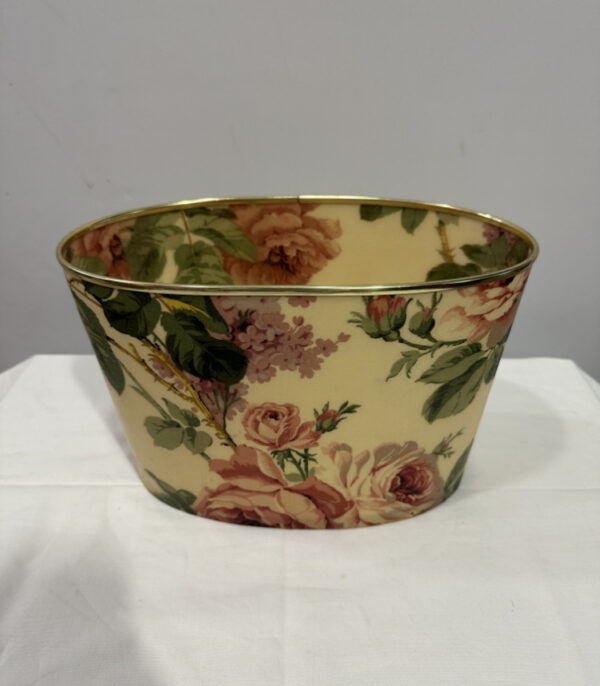 Blumige Deko Schale mit nostalgischem Charme - Arnold Designs USA