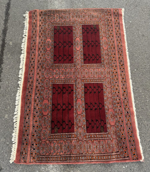 Belutsch-Teppich mit klassischem Gül-Muster 120 x 85 cm handgeknüpft in Rot und Schwarz