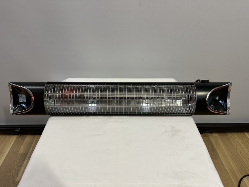 Livington Instant Heater Modell M23726 Infrarotstrahler mit Display und Wandhalterung
