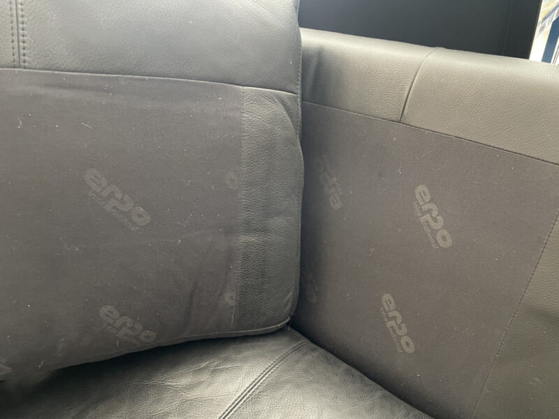 Erpo Ledersofa 2-Sitzer in Schwarz – Komfort, Stil und Qualität aus Deutschland - Image 4