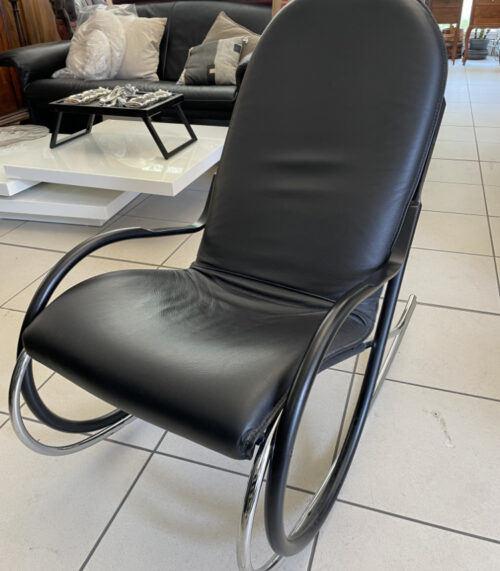 Schwarzer Schaukelstuhl von Strässle (CH) Designerstück mit verchromtem Rundgestell