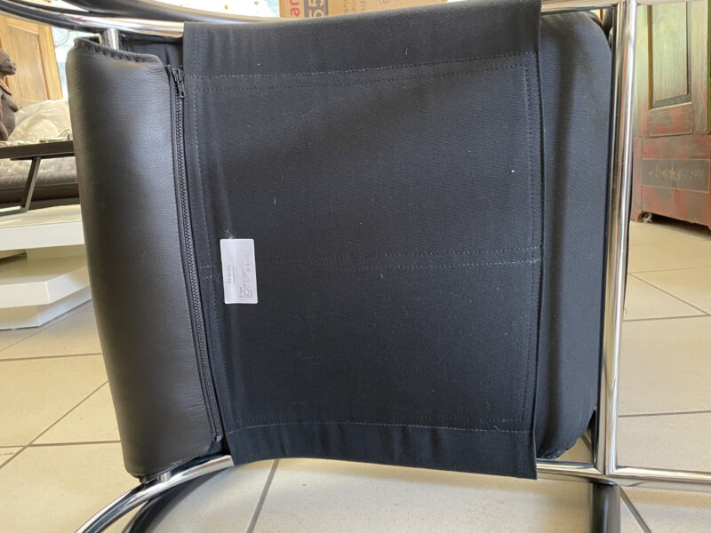 Schwarzer Schaukelstuhl von Strässle (CH) Designerstück mit verchromtem Rundgestell - Image 6