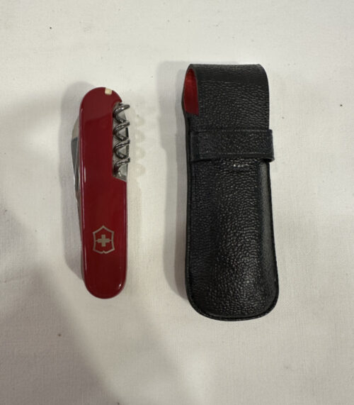 Victorinox Taschenmesser mit Gravur und Etui, schweizer Qualität im Lederkleid