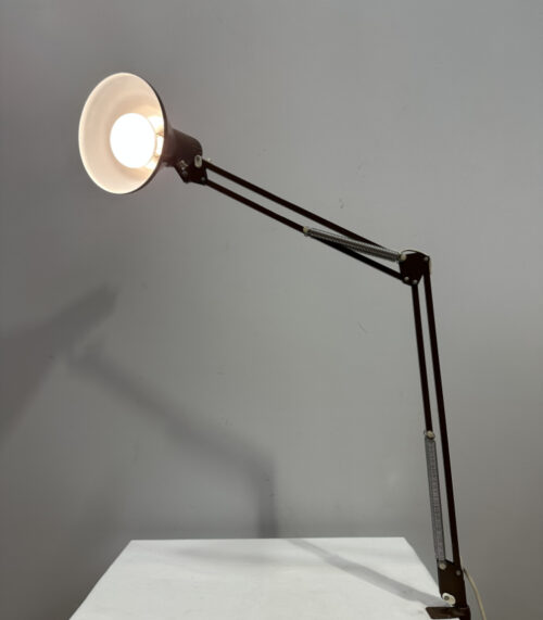 Schwenkbare Schreibtischlampe mit Schraubklemme Vintage Design in Braun