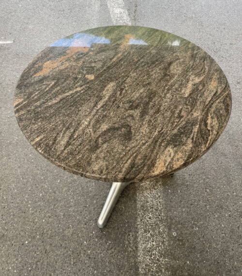 Runder Bistrotisch mit Marmorplatte, Durchmesser 70 cm