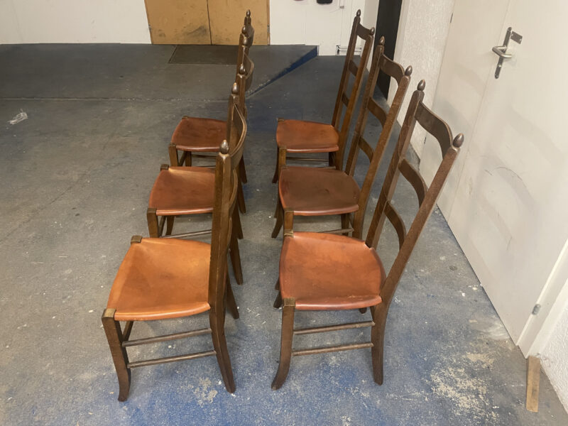 6er-Set klassische Holzstühle mit Hartledersitz rustikal und stabil - Image 4