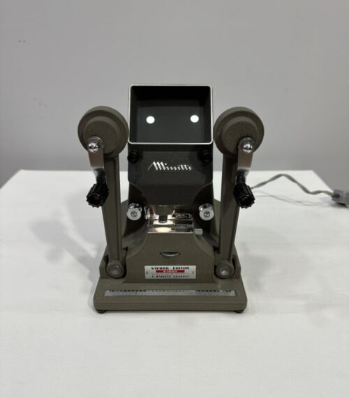 Minette Viewer Editor Eight 8mm-Filmgerät mit Beleuchtung und Originalkarton