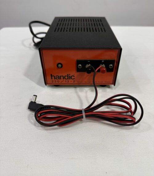Netzgerät mit 12V Gleichstrom Ausgang von Handic Modell 220/12-2