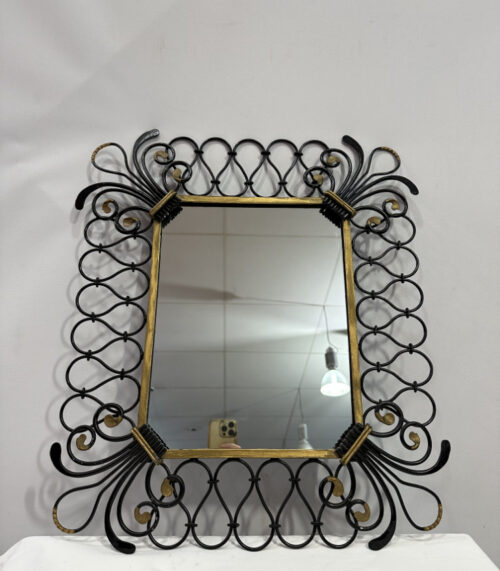 Rechteckiger Wandspiegel mit geschwungenem Schmiedeeisen Rahmen