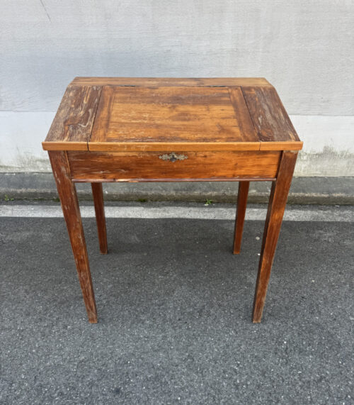 Antikes Stehpult aus Fichte/Kiefer mit Stauraum im Biedermeier Stil