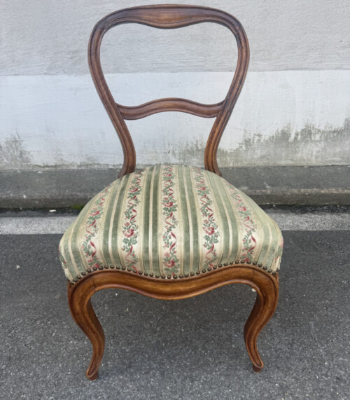 Antiker Louis-Philippe Stuhl aus Nussbaumholz mit gestreiftem Bezug