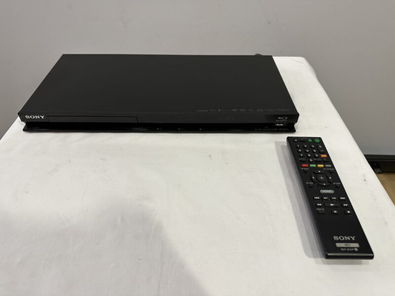 Sony Blu-ray Player BDP-S370 mit Fernbedienung